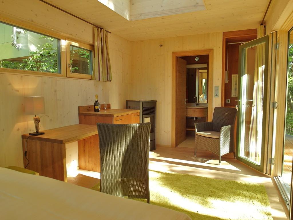 Baumhaus Lodge Schrems Schrems  Номер фото